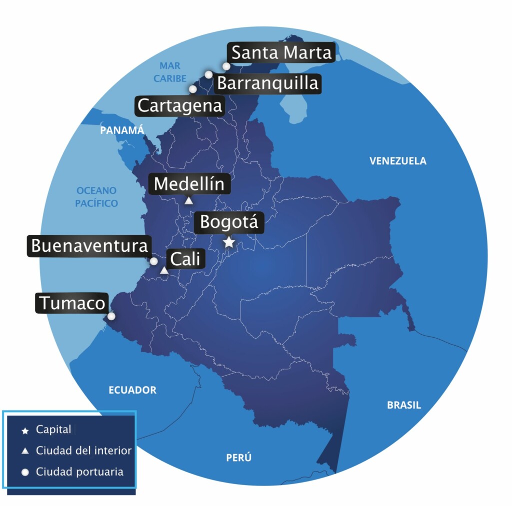 Um mapa azul da Colômbia destaca várias cidades. Bogotá está marcada como a capital; Medellín, Cali e outras como cidades do interior; e Santa Marta, Barranquilla, Cartagena, Buenaventura e Tumaco como cidades portuárias. Os países vizinhos e os corpos d'água estão identificados. As regiões importantes para o direito trabalhista na Colômbia também estão indicadas.   
